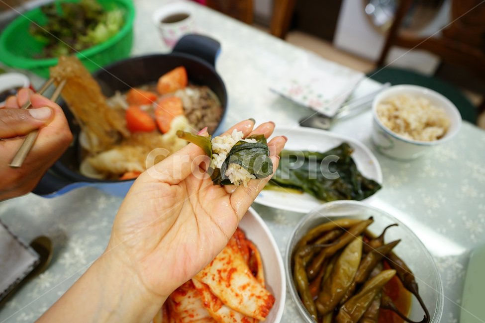 반찬,나물,식사,명이나물,음식,한식,찬거리,푸드,식단,식물,먹거리,사람,인물,인간,human,person,신체일부,몸,body,음식,식재료,요리,food,cook,meal,dishes,food reserves,한식,한국음식,한국요리,korean food,korean dishes,korean meal,korean cook