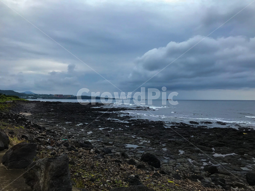 제주바다,구름,바람,해안,까만돌,현무암,푸른바다,자연,풍경,nature,landscape