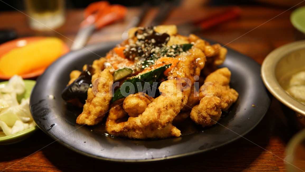 탕수육,중국집,식당,접시,튀김,소스,부먹,찍먹,음식,식재료,요리,food,cook,meal,dishes,food reserves,중식,중국음식,중화요리,chinese food,chinese dishes,chinese meal,chinese cook