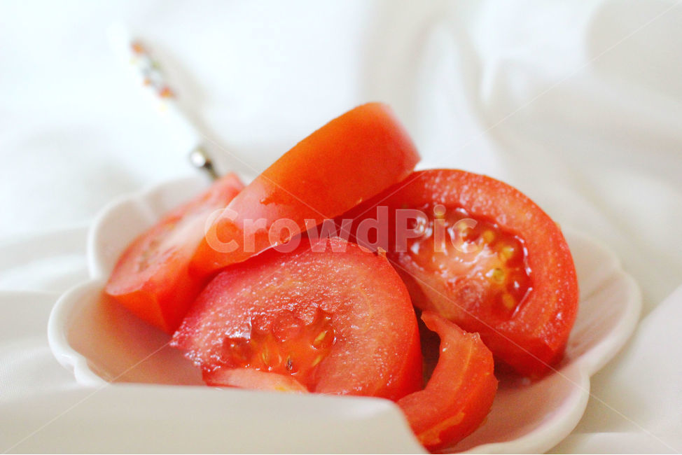 감성사진,토마토,채소,식재료,열매,음식,붉은색,붉은과일,red,tomato,연출,컨셉,야채,과일,음식,식재료,요리,food,cook,meal,dishes,food reserves,채소,야채,vegetables