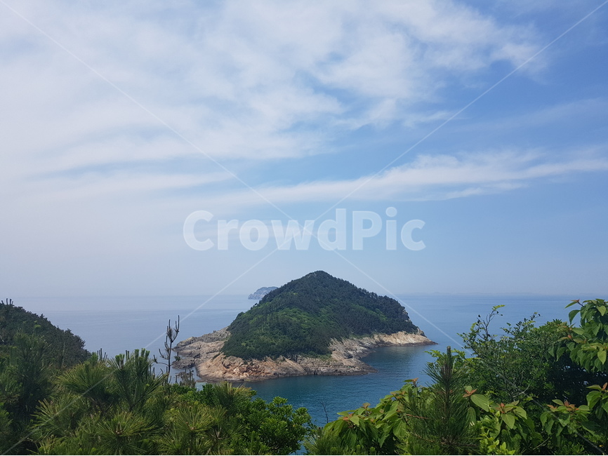 제주,제주도,추자도,여행,바다,올레길,제주도바다,하늘,풍경,자연,힐링,숲,길,구름,섬,나무,자연,풍경,nature,landscape,한국자연풍경,한국자연경관,korea nature landscape,제주도,jeju,jeju island,outdoors,옥외,land,땅,water,물,shoreline,해안선,sea,ocean,대양,coast,연안