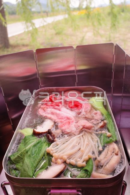 gas burner,camping cooking,food,meal,Beef Dishes,outdoor cooking,dish,canteen,cooking,Shabu,Camping