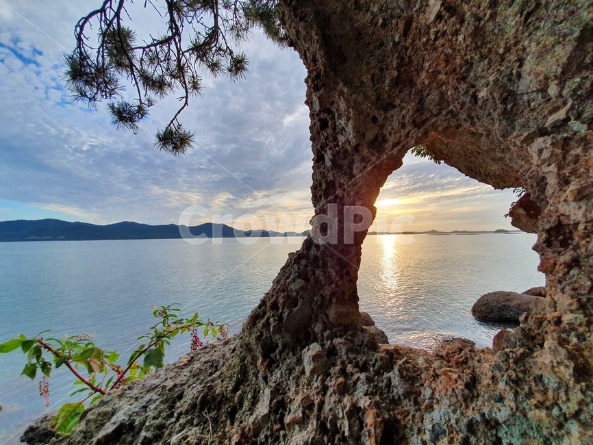 해남,바위,바위형상,바다,해안선,동굴,자연,풍경,nature,landscape,shoreline,water,물,ocean,대양,outdoors,옥외,sea,coast,연안,cave,cove,후미