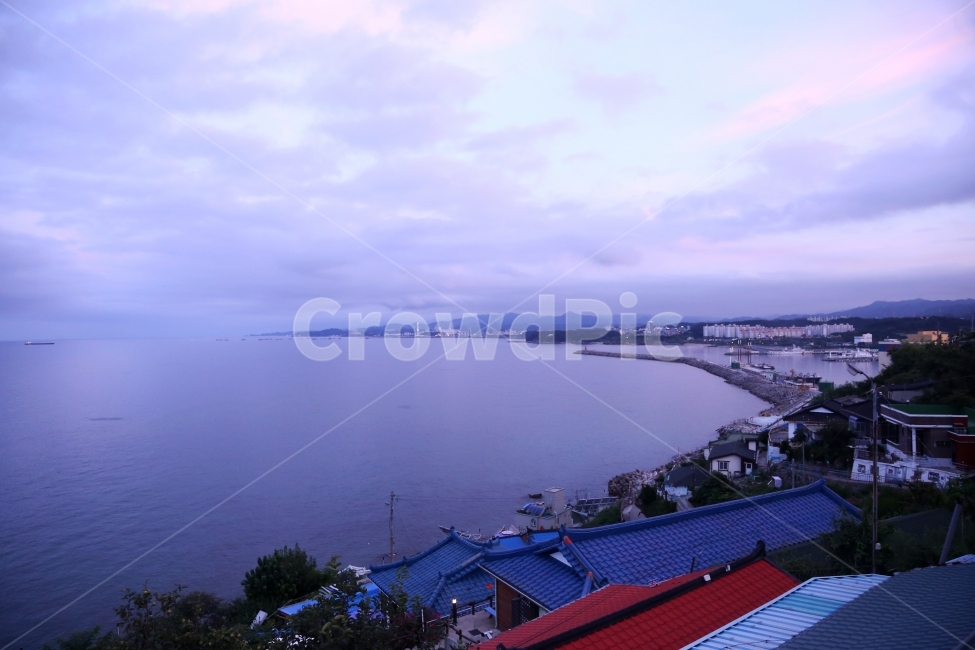 묵호등대,묵호항,바다,강원도,묵호,도시,풍경,city,landscape,한국도시풍경,한국도시경관,korea cityscape,색깔,색상,색채,색감,color sense,color sensitivity,feeling of color,경치,nature,자연,outdoors,옥외,scenery