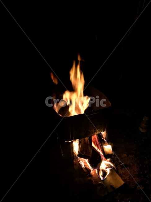 불꽃,장작,fire,firewood,캠프파이어,활활