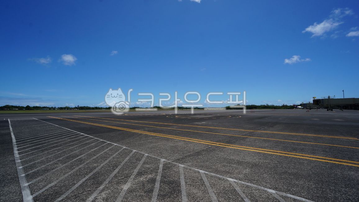 asphalt,아스팔트,airport,공항,헬리콥터승강장