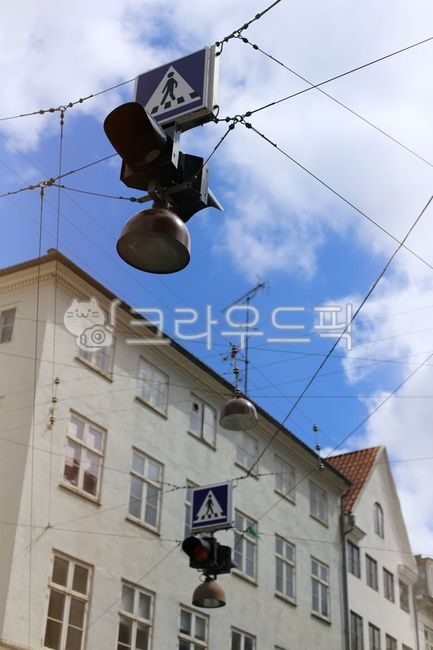 european lighting,street lights,road sign,crosswalk,scandinavia,light,Nordic Street,Denmark,North Europe,trafficlight,crosswalksign
