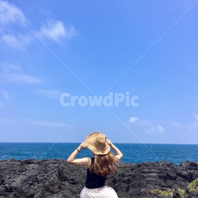 제주도,휴가,바다,풍경,하늘,바다풍경,하늘풍경,여름,제주도풍경,여행,감성사진,감성,라이프스타일,구름,구름풍경,휴식,여름휴가,뒷모습,여자,사람,여자사람,사람,인물,인간,human,person,여성,여자,woman,female,lady,여행,휴가,traveling,vacation,trip