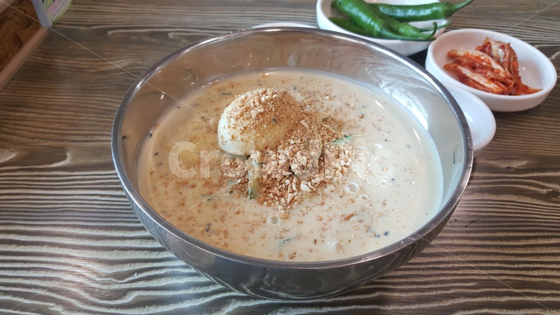 여름,콩국수,시원한,더위,여름음식,콩요리,한국음식,음식,요리,면발,국수,한식,면류,면요리,콩국