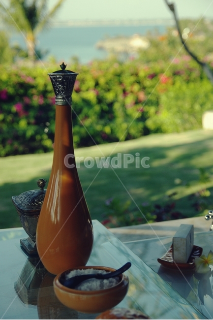 병,호텔,리조트,resort,hotel,bottle,사물,물건,오브젝트,thing,object,matter