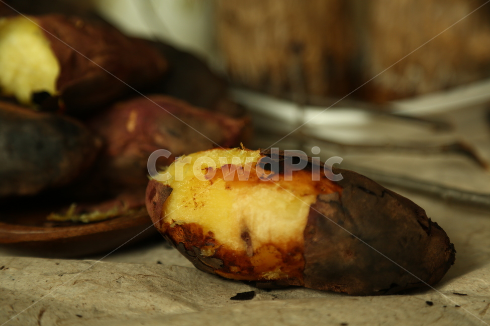 고구마,군구고마,구황작물,음식,식품,간식,호박고구마,밤고구마,달콤,sweetpotatoes,gourd,gourdcrop,food,snacks,sweet,겨울,계절,winter,season,음식,식재료,요리,food,cook,meal,dishes,food reserves