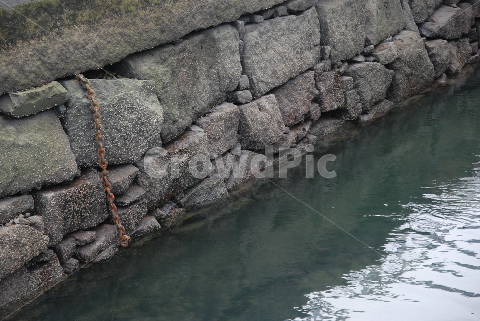 물가,항구,정박장,돌,물,벽돌,투영,reflect,rock,water,port,anchor,그림자,shadow,shade,물결,wave,밧줄,rope,로프