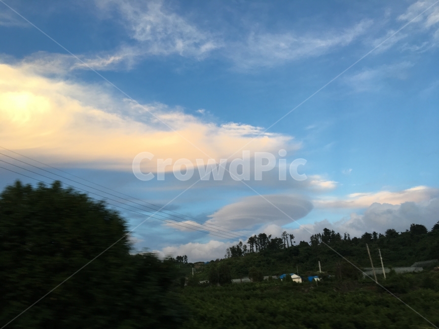 하늘,구름,동그라미구름,파란하늘,구름모양,자연,풍경,nature,landscape,시골,마을,country,rural,town,weather,날씨,outdoors,옥외,cloud,cumulus,적운,sky