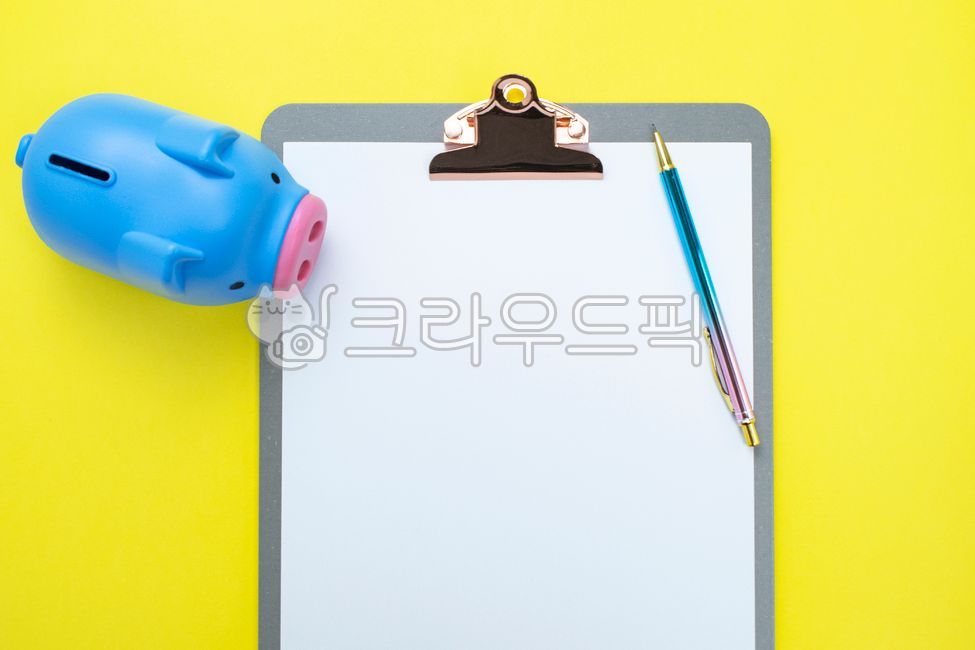 note,blank,piggy bank,document,memo,Page,clipboard,burial ground,copy space,gap,pen,alarm,Retack,List,plan,write,budget,business,Notebook,emptied,pencil,saving,diary,account book,finance