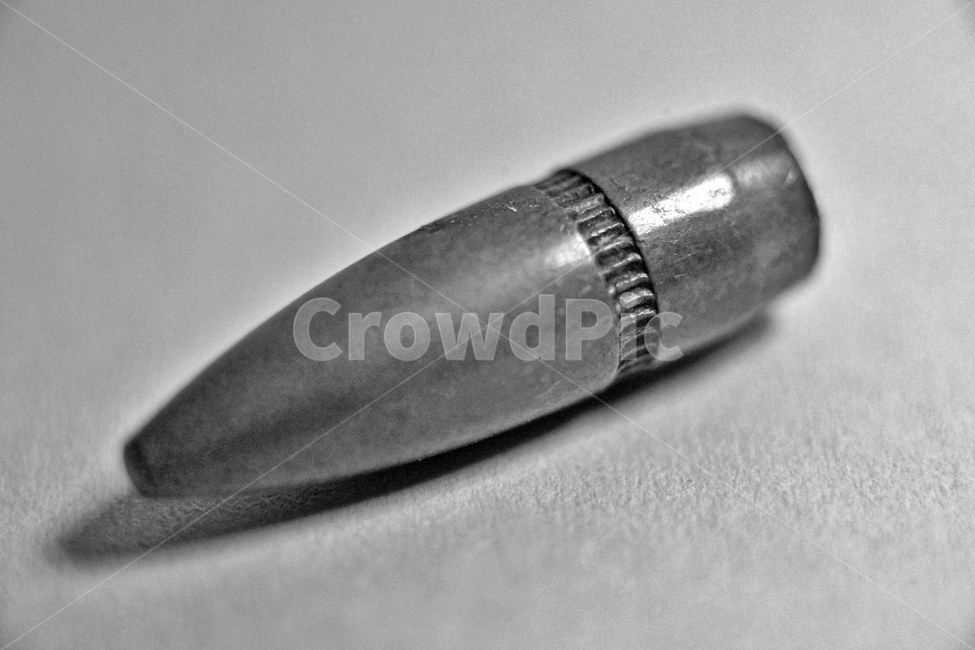 총알,탄환,총,무기,발사체,bullet,흑백,흑백,모노톤,monochrome,black and white