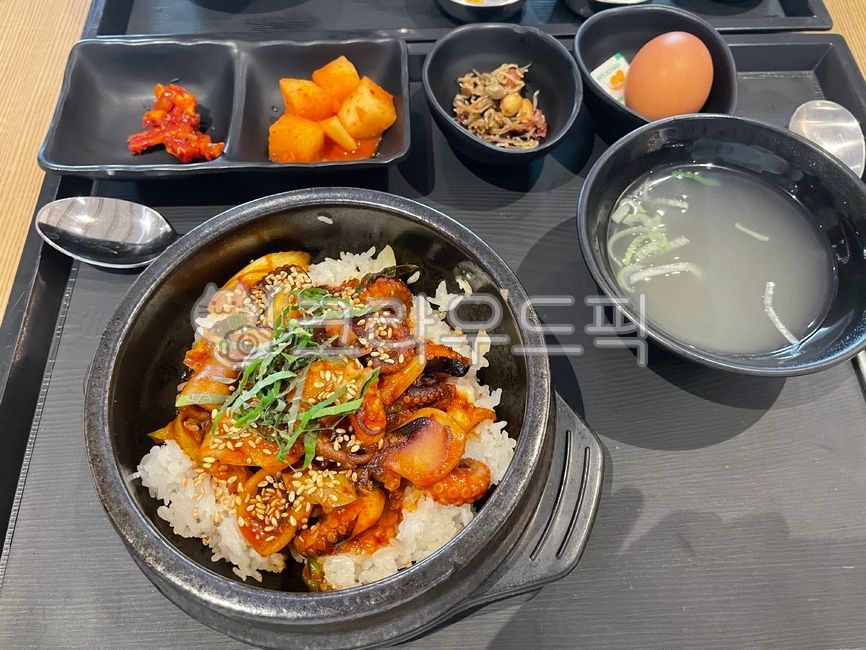 side dish,Radish kimchi,egg,boiled egg,restaurant,earthen pot,Stirfried Octopus,food