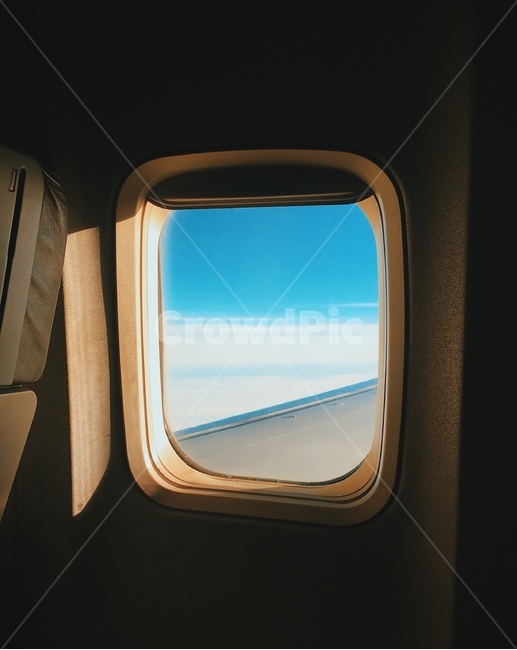 window,창문,비행기,airplane,하늘,sky,비행,flight,설렘,해외여행,여정,journey,탈출,휴식,모험,adventure,vacation