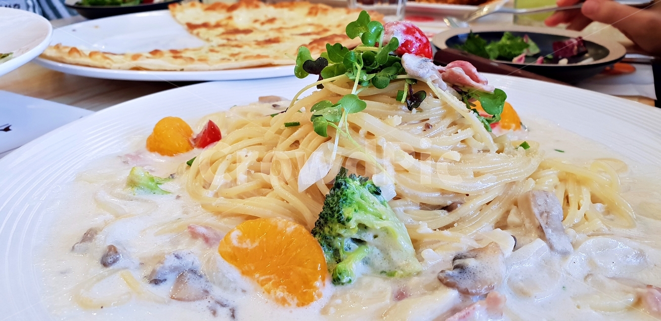 까르보나라,스파게티,음식,식사,화이트소스,소스,딜리셔스,면발,감성,cook,food,noodle,먹거리,먹방,레스토랑,음식,식재료,요리,food,cook,meal,dishes,food reserves,면류,면요리,noodles,양식,서양음식,서양요리,western food,western dishes,western meal,western cook