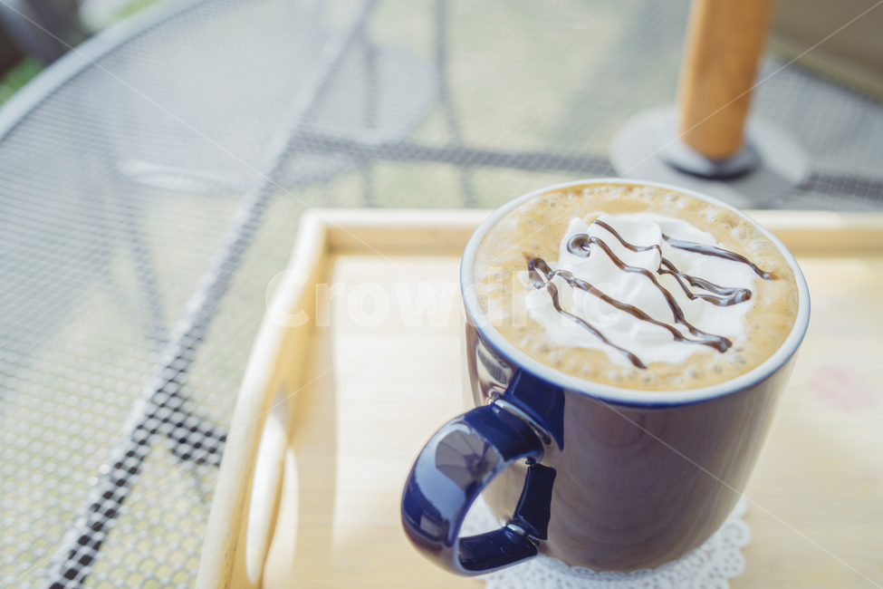 커피,봄,카페,테라스,풍경사진,감성사진,감성,휴식,힐링,coffee,cafe,landscape,사물,컵,커피,카페,coffee,cafe
