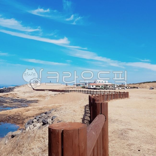 하늘,맑은하능,잔디밭,해안선,하늘바다,힐링,제주도,마라도