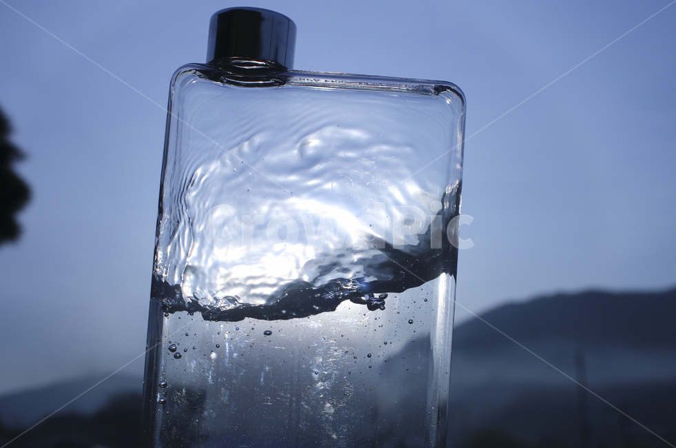 droplet,작은물방울,물,water,햇빛,light,하늘,sky,glass,유리,보틀,병,bottle