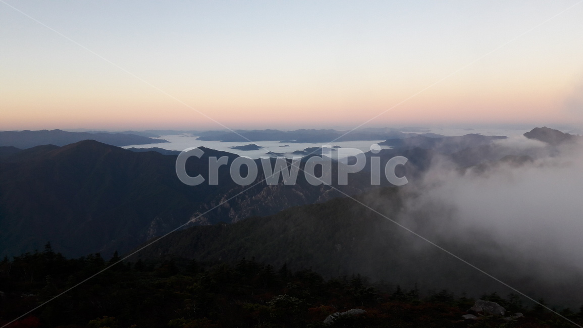 설악산,대청봉,점봉산,운해,일출,자연,풍경,nature,landscape,한국자연풍경,한국자연경관,korea nature landscape,outdoors,옥외,mountain range,산맥,mountain,산