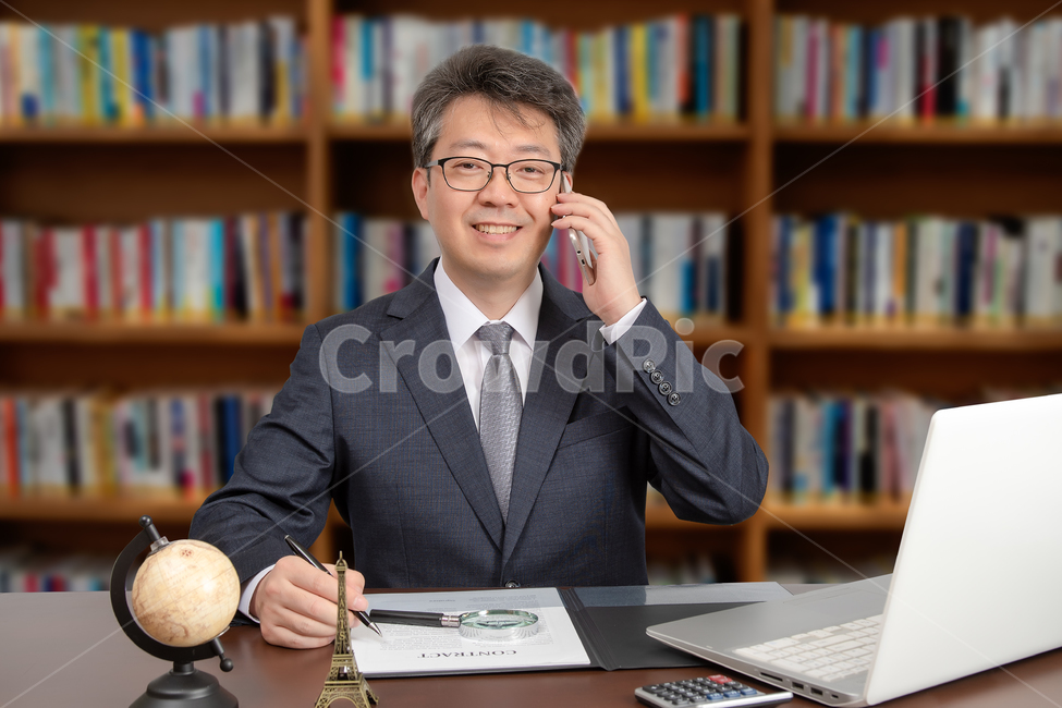 비즈니스, 중년, 남성, 남자, 비즈니스맨, 사진,이미지,일러스트,캘리그라피 - 재로미작가