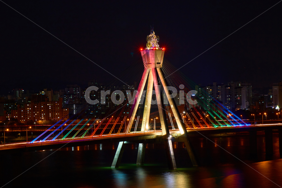 야경,다리,한강,도시,물그림자,road,sunset,night,light,nightlight,seoul,korea,도심,건물,건축,조형물,야경,밤,풍경,nightscape,night,landscape,건축물,건물외관,exterior,building,structure,architecture,construction,건물,bridge