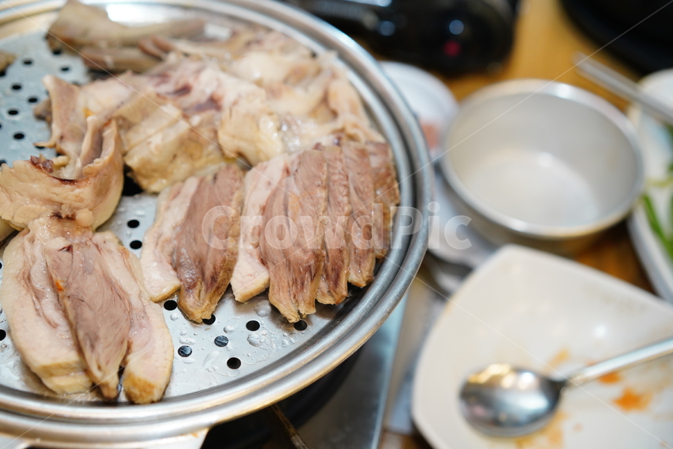 수육,육식,육류,한식,푸드,돼지,냄비,식사,안주,먹방,고기,음식,식재료,요리,food,cook,meal,dishes,food reserves,육류,고기,meat,한식,한국음식,한국요리,korean food,korean dishes,korean meal,korean cook