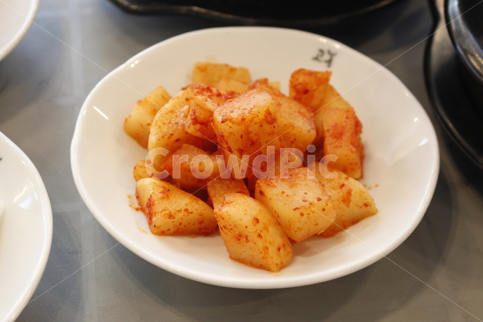 식사,음식,요리,깍두기,김치,반찬,무우,음식,식재료,요리,food,cook,meal,dishes,food reserves