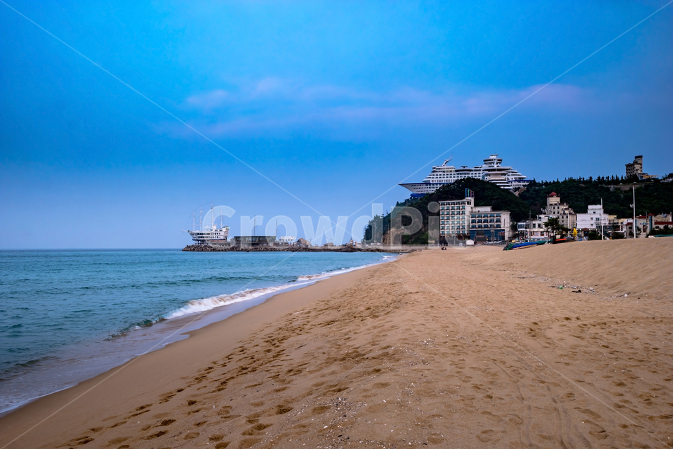 정동진,해변,강릉,sea,바다,outdoors,옥외,nature,자연,ocean,shoreline,해안선,beach