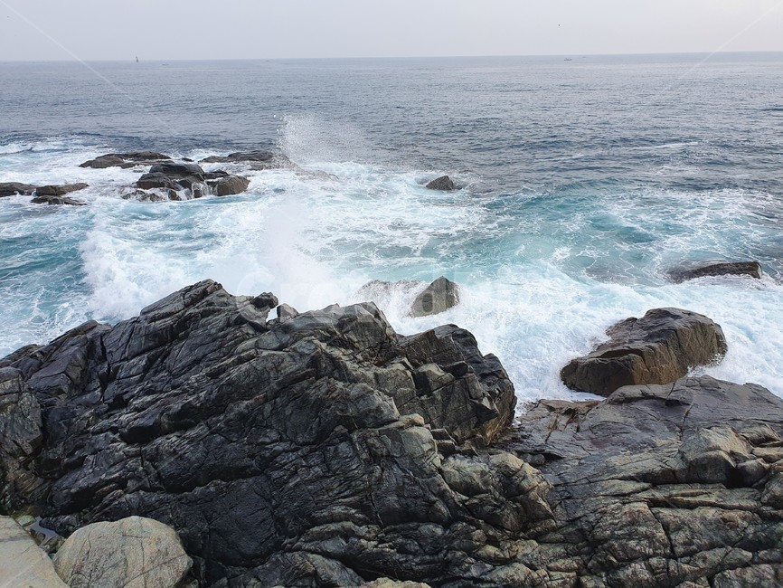 바다,파도,해변,풍경,동해,속초,하늘,자연,대한민국,물,sea,구름,돌,ocean,대양,outdoors,옥외,nature,water