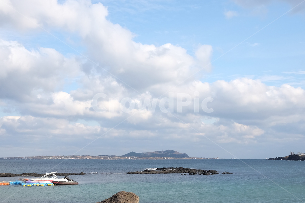 하늘,구름,바다,제주도,자연,풍경,바위,섬,자연,풍경,nature,landscape,제주도,jeju,jeju island,land,땅,outdoors,옥외,shoreline,해안선,water,물,sea,ocean,대양,coast,연안