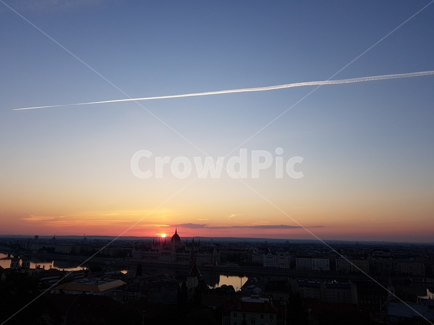 일출,해돋이,유럽,헝가리,하늘,자연,풍경,nature,landscape,outdoors,옥외,sky,dusk,황혼,sunset,일몰,dawn,새벽,red sky,붉은 하늘