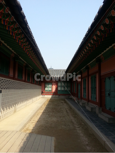 한옥,전통,처마,traditional,건축,roof,지붕,한국,기와,전통건축,하늘,corridor,복도,architecture,건축물,building,건물,patio,안마당