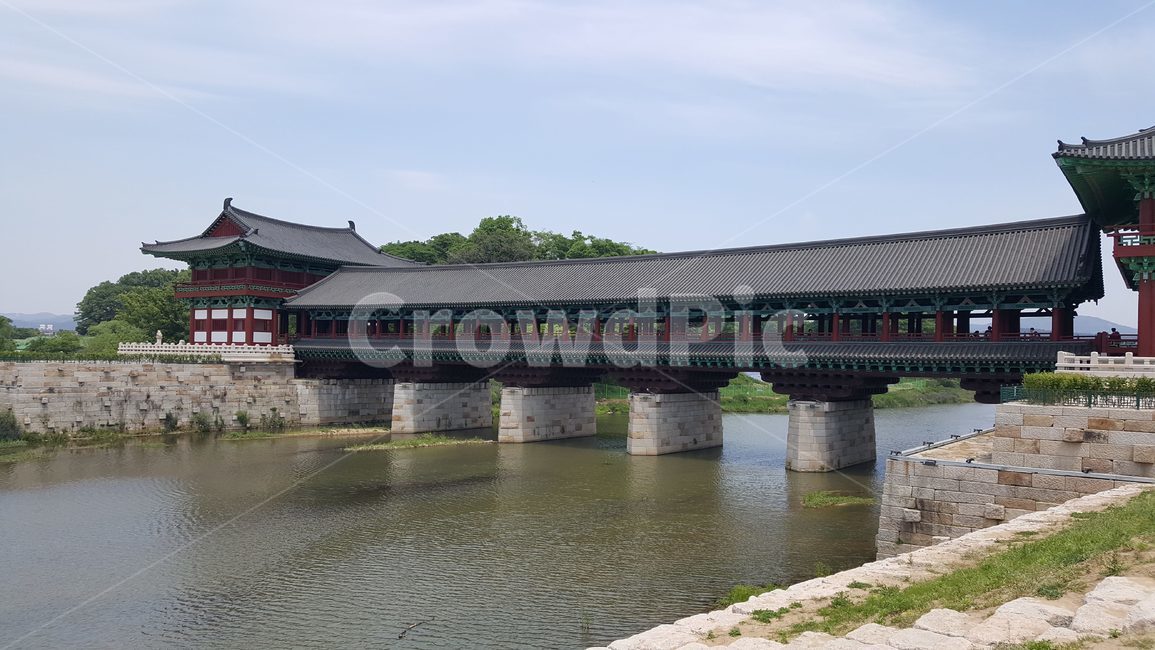 월정교,한옥,한옥마을,강가,강,한국,경주,교촌마을,배경,풍경,기와,전통,한국문화,한국전통,한국문화,korean traditional,korean culture,랜드마크,landmark,tourist attraction,한국랜드마크,한국관광지,한국명소,korea landmark,korea tourist attraction