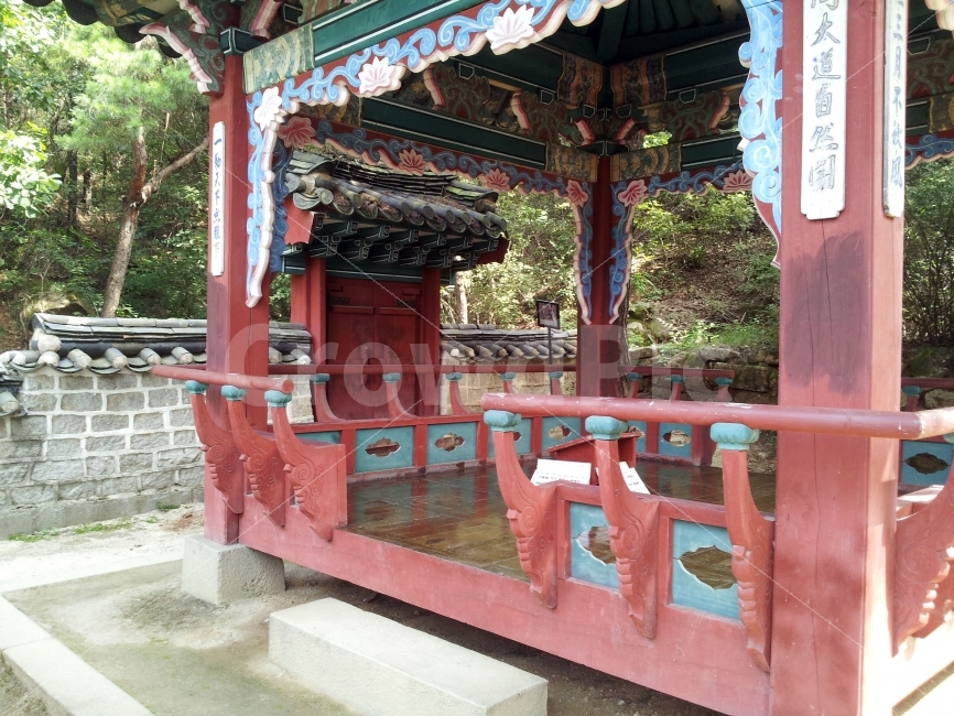 한국,korea,드라마세트장,드라마셋트장,드라마촬영장,조선시대,조선,사극촬영장,사극세트장,사극셋트장,역사,문화,민속촌,한국문화,한국전통,전통문화,한옥,마을,전통마을,동네,시골,country,감성,감성사진,힐링,힐링사진,느낌,컨셉,콘셉,concept,분위기,옛날,과거,한옥마을,정원,마당,정자,쉼터,건물,건축,옛건물,옛건축,양반,풍경,문화재,유적,유적지,한국의,한국적인,한국의미,한국의멋,landscape,히스토리,history,집,home,house,마루,마룻바닥,snap,스넵사진,스넵,스냅,스냅사진,한국전통,한국문화,korean traditional,korean culture