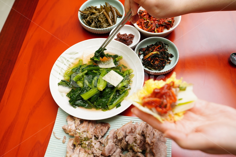 김치,한식,먹거리,반찬,채소,야채,food,집밥,쌈,접시,물김치,음식,식재료,요리,food,cook,meal,dishes,food reserves