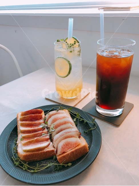 카페,커피,토스트,음료,과일토스트,디저트,간식,후식,dessert,snack,음료수,drink,beverage