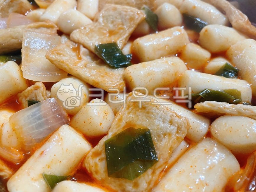 onion,cook,Fish cake,green onion,vegetable,food,Rice Tteokbokki,meal,Wheat Tteokbokki,fish cake,dish,Tteokbokki rice cake,Soup Tteokbokki,wheat rice cake,rice cake,tteokbokki,cooking,snack bar