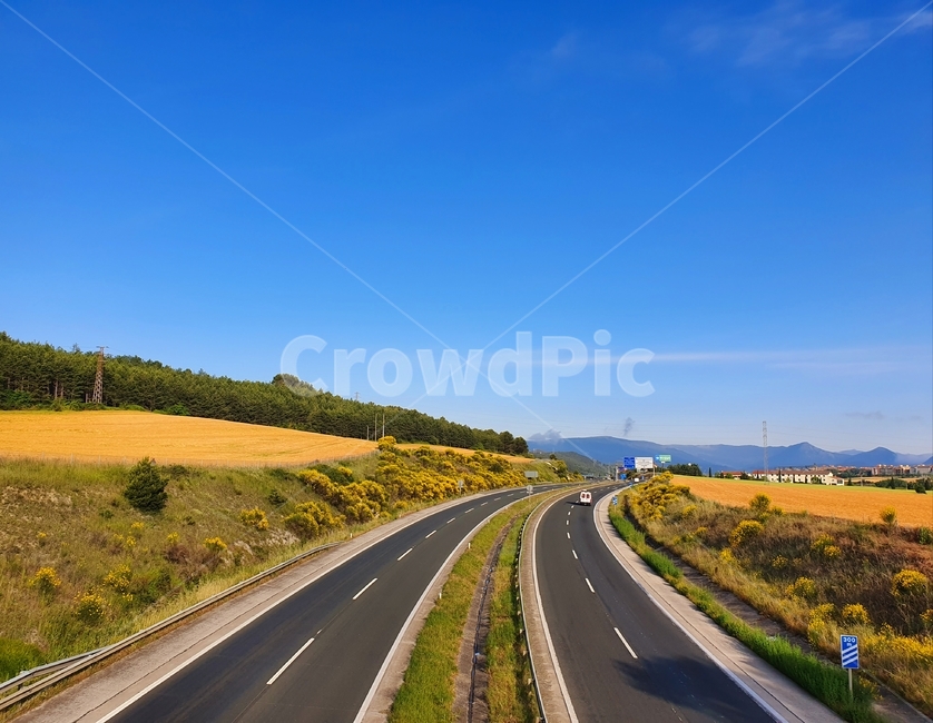 산티아고데콤포스텔라,까미노,도로,파란하늘,santiagodecompostella,camino,driveway,bluesky