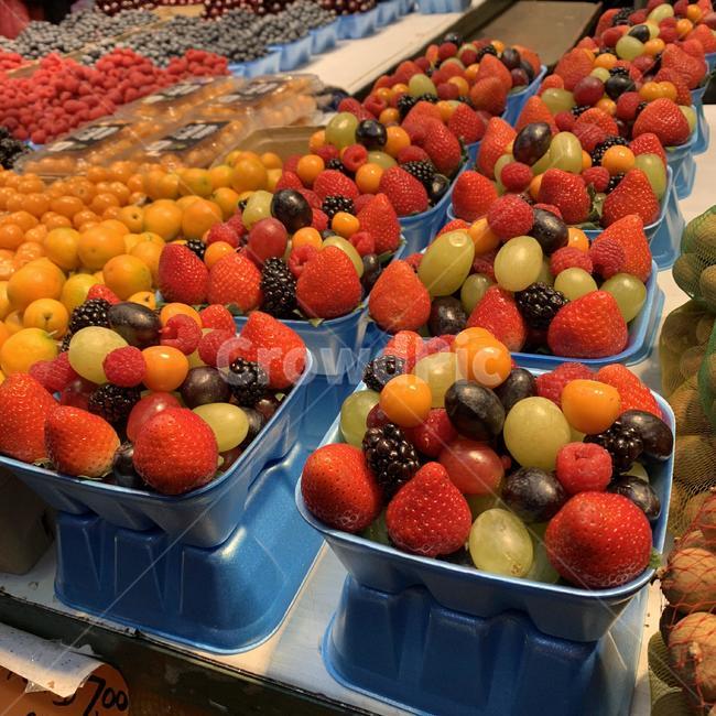 미국,과일,딸기,시애틀,마켓,봄,시장,색,시장,마트,마켓,market,mart,market place,음식,식재료,요리,food,cook,meal,dishes,food reserves,과일,열매,fruit