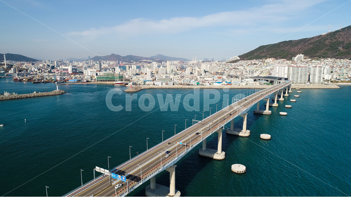 부산,남항대교,남포동,영도,자갈치,다리,대교,바다,교통,자동차,관광지,여행,시원한,한산한,도로,송도,부산타워,항공촬영,도시,풍경,city,landscape,한국도시풍경,한국도시경관,korea cityscape,교통,교통수단,traffic,transportation,road,freeway,고속 도로