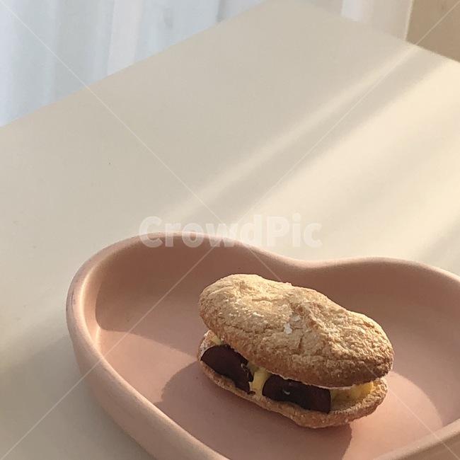 디저트,카페,다쿠아즈,food,음식,디저트,간식,후식,dessert,snack