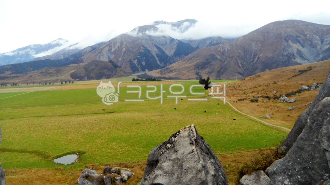 뉴질랜드,이색적인,바위,자연풍경,배경,잔디,산,언덕,자연,경치,옥외,고원,골짜기,산맥,산책로,산악지형,풍경,남섬,해외,외국,세계,세계자연풍경,해외자연풍경,외국자연풍경,캐슬힐,newzealand,exotic,rocks,naturallandscape,background,grass,mountain,hill,nature,landscape,outdoors,plateau,valley,mountainrange,promenade,mountainouslandforms,scenery,southisland,overseas,foreigncountries,world,naturalworldlandscape,overseasnaturelandscape,foreignnaturalscenery,castlehill