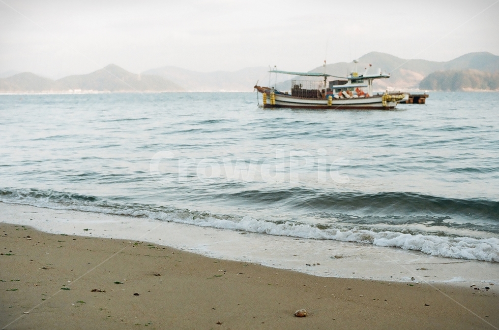 바다,배,어선,선박,해수욕장,자연,풍경,nature,landscape,vehicle,차량,transportation,교통,boat,보트,watercraft