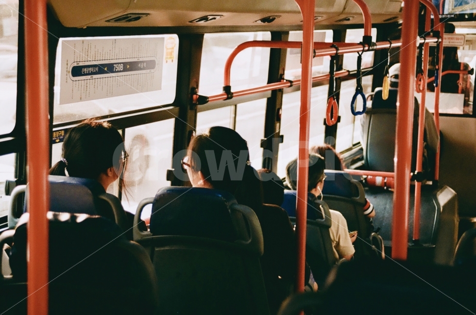 풍경,landscape,감성,버스,bus,의자,chair,사람,people,퇴근길,교통수단,교통,교통수단,traffic,transportation,사람,인물,인간,human,person,감성,sensible,feeling
