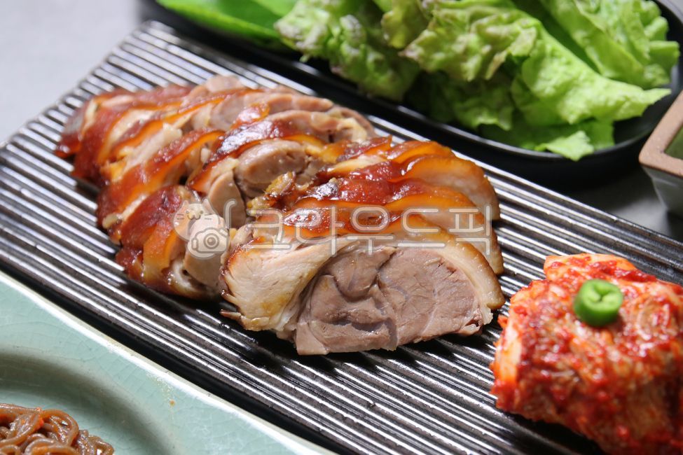 Pork feet,meat,Plating,Korean,Bossam,food