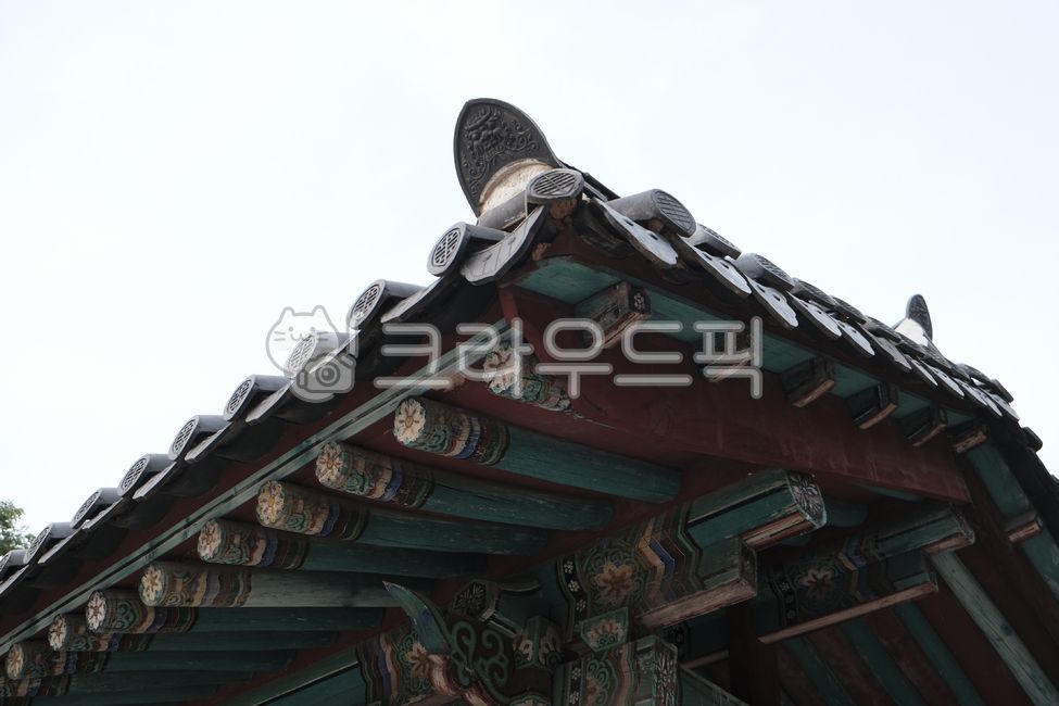 Roof,Korean roof,Korean architectural style,Korean house,cultural heritage,Hanok,Korean traditional style,eaves
