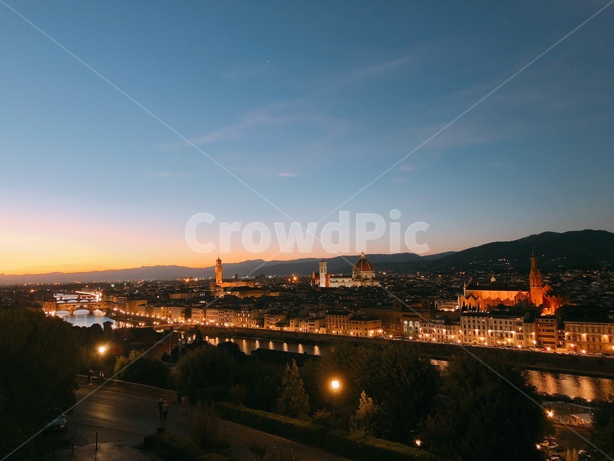 이탈리아,피렌체,미켈란젤로언덕,해외,전경,하늘,일몰,도시,감성,feeling,그라데이션,주황색,어두움,florence,조명,빛,자연